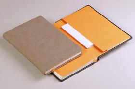 118744C_Rhodiarama hardcover Notebooks_lifestyle