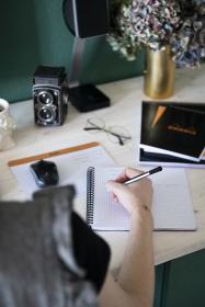 Rhodia_Wirebound_Notepad_Black_Desk_1