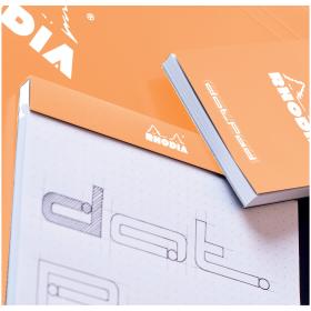 12558C_16558C_Classic Stapled Notepads Dot_lifestyle
