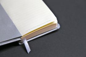 118067C_Hardcover  Silver_detail