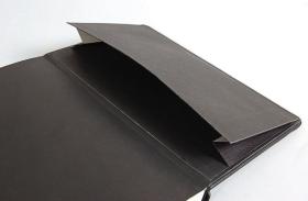 118069C_118079C_119569C_118609C_118669C_118769C_Hardcover Notebook black_pocket_detail_01